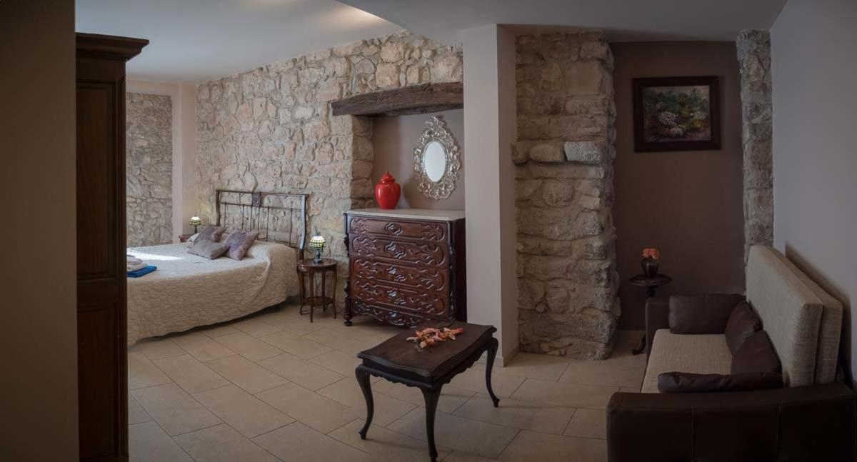 Viladomatrural La Nou de Bergueda ภายนอก รูปภาพ