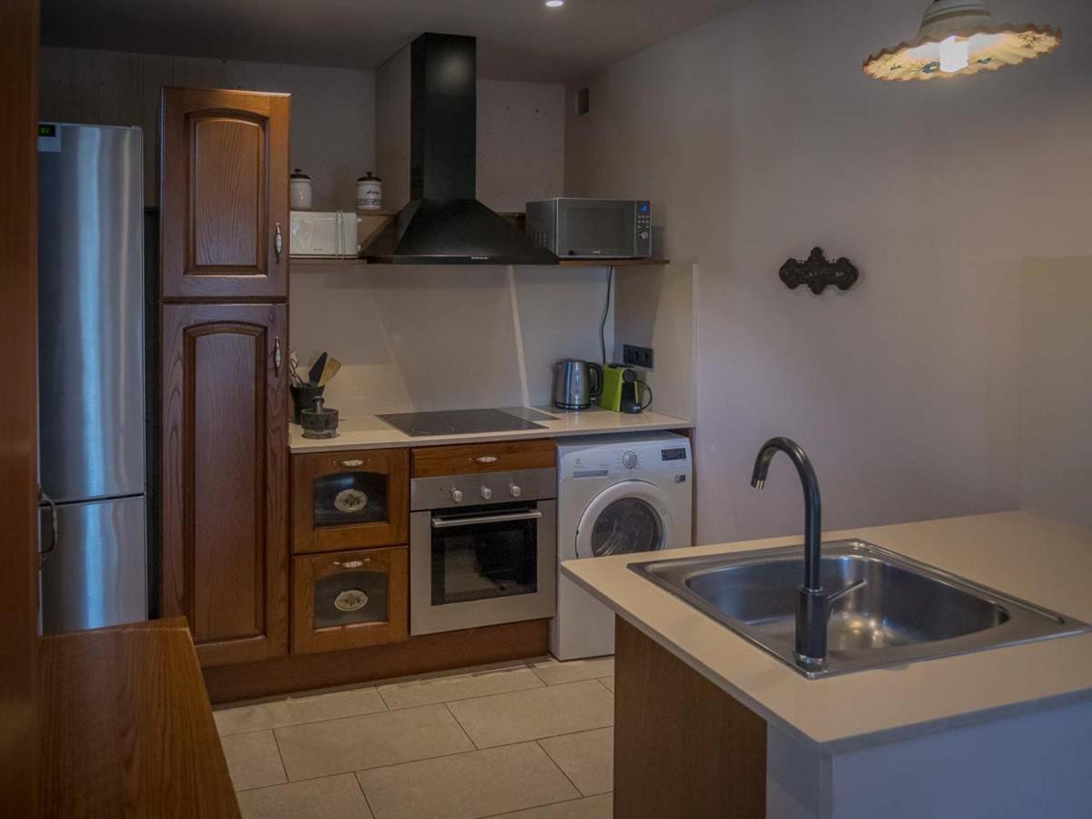 Viladomatrural La Nou de Bergueda ภายนอก รูปภาพ
