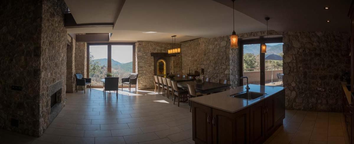 Viladomatrural La Nou de Bergueda ภายนอก รูปภาพ