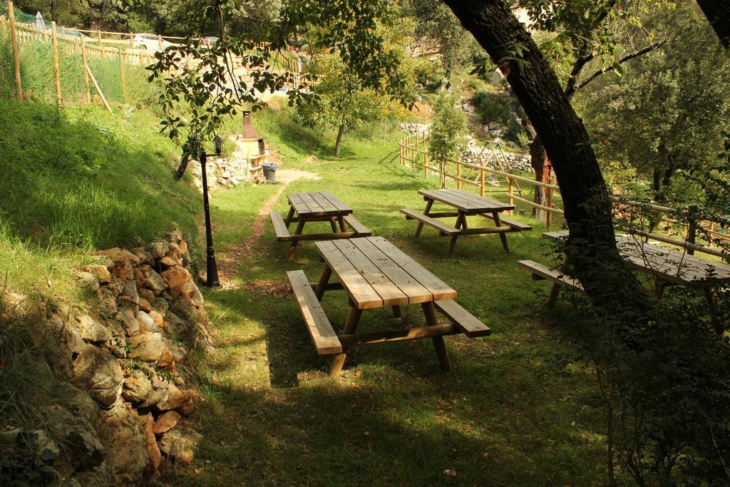 Viladomatrural La Nou de Bergueda ภายนอก รูปภาพ