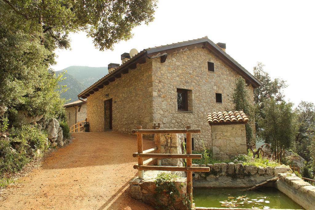 Viladomatrural La Nou de Bergueda ภายนอก รูปภาพ